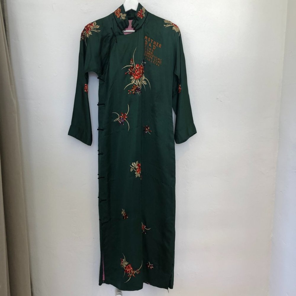 1940's VINTAGE Embroidered Japanese Kimono Dress
